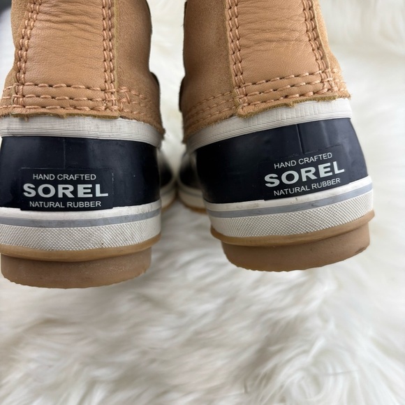 Sorel Black and Tan Laceup Winter Boots with Fur Trim. Size 7.5 Woman’s - Picture 4 of 10